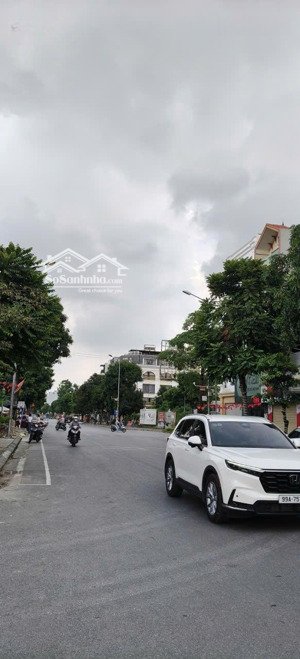 mời thuê nhà mặt đường lê quang đạo