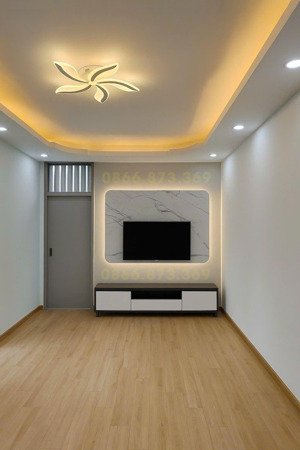 căn góc đẹp 2 ngủ rộng thoáng phù hợp gia đình trẻ trung tâm hà đông