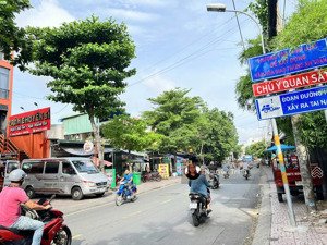 siêu hiếm, đất tặng nhà c4 mt hoàng diệu 2-linh chiểu-tp.thủ đức-đường sầm uất kinh doanh đa ngành