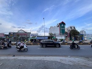 ngộp bank giảm 20 tỷ, mt hà huy giáp, q.12, 11x80m, cn: 766m2, giá chỉ 52 tỷ (65 triệu/m2)