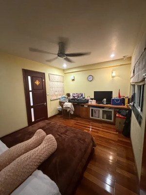 chính chủ bán nhà khu phân lô cầu giấy oto tránh ,vừa ở vừa cho thuê kinh doanh