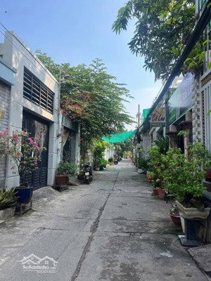 bán nhà hẻm xe hơi đường số 3 phường bhh diện tích 4x12 đúc 1 trệt 2 lầu bán 5,4 tỷ lh 