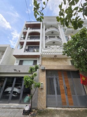 nhà 6 tầng full nội thất 5x12m có thang máy, sổ vuông đẹp, hẻm xe hơi thông 8m, lê đức thọ gò vấp