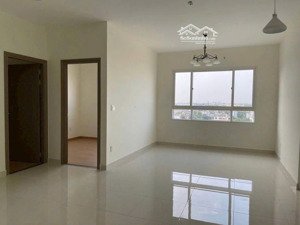 chính chủ bán căn 2 pn 2wc (68m2) - 2,38 tỷ - green town