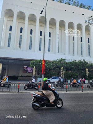 về hà nội bán gấp miếng đất xây tòa nhà ngay cạnh adora hoàng văn thụ 648m giá chỉ 100 tỷ còn 85 tỷ