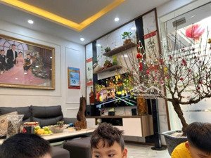 bán nhà văn quán, hà đông, lô góc, ô tô vào nhà, kinh doanh, 52m², giá 11,8 tỷ