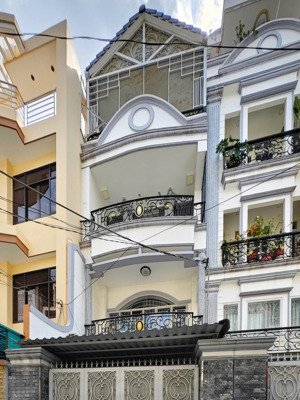 cho thuê nhà võ văn tần, p5, quận 3 - đoạn 2 chiều, giao thông thuận tiện