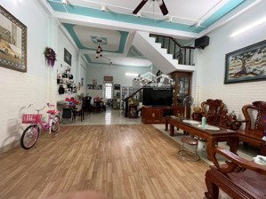 chủ kẹt tiền cần bán gấp nhà 1 trệt 2 lầu đường nội bộ 6m trần khắc chung, pháp lý chuẩn giá tốt