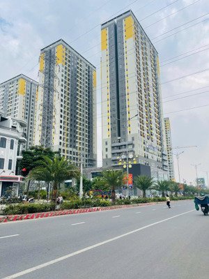 (nhà mới 100%, có nội thất) cho thuê 2pn 7 triệu/tháng green sapphire bcons city ngay làng đại học