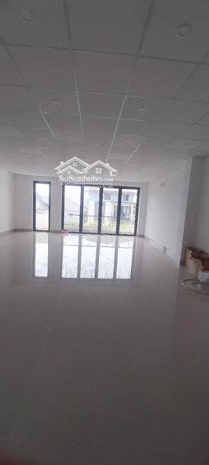 cho thuê nhà mặt tiền đường d3