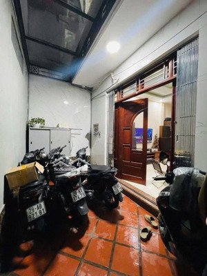 vip đống đa ngay ngã tư xã đàn lê duẩn gần hồ ba mẫu, công viên thống nhất. nhà đẹp ở ngay