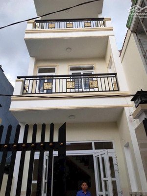 bán nhà chính chủ 65m2 trệt 2 lầu dương quảng hàm p5 giá 6.5 tỷ tl