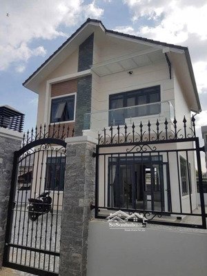 cần bán villa mai anh đào, p8, đà lạt 200m2 giá chỉ 10 tỷ