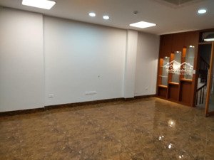 cho thuê nhà vũ phạm hàm - cầu giấy 80m2*6t, nhà mới, ngõ ô tô, giá 28tr/tháng