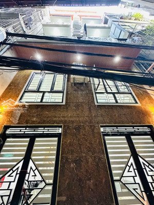 bán toà 7 tầng apartment 10m ra mặt phố dt 77m mt 6m giá 22.5 tỷ khương thượng đống đa