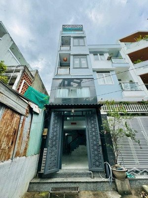 nhà vip nguyễn văn đậu 1 trệt 4 lầu, sổ vuông đẹp