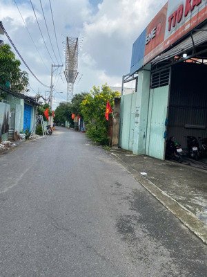 bán nhà 82m2 quốc lộ 13, hiệp bình phước thủ đức, mt hẻm xe tải tránh, gía tốt 5.25 tỷ