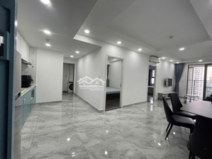 bán căn hộ 2pn diện tích 76m2 full nội thất giá 5.5 tỷ sổ hồng riêng