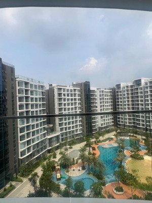 cho thuê 121m2 3pn 3wc - view hồ bơi lớn nhất dự án. liên hệ ngay: 