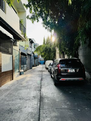 hẻm 4m dân trí sát mặt tiền đường vườn lài, phường phú thọ hòa dt 4x10m giá 5.6 tỷ tl