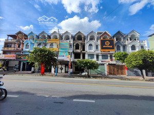 nhà 1 trệt 3 lầu hoàn công mt đường dt743a phường bình an, tp dĩ an. kinh doanh dsa ngành nghề