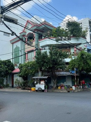 căn góc cực đẹp đường nguyễn hậu-thống nhất. dt: 10x15m. 3 tầng, giá còn 21,5 tỷ