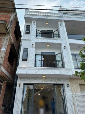 cho thuê nhà đẹp 1 trệt 3 lầu kdc phúc hiếu
