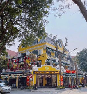 cho thuê nhà mặt phố đỗ đức dục, nam từ liêm, dt 160m2x3t, mt 10m, đoạn kd đẹp, vỉa rộng, có sân .