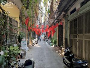 Chính chủ cần bán gấp nhà 2.5 tầng, hàng xóm Vinhome Gallery Giảng Võ