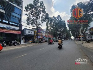 nhà 1 trệt 2 lầu 2 mặt tiền đường dương tử giang diện tích 4,5x28=130m² giá 13 tỷ