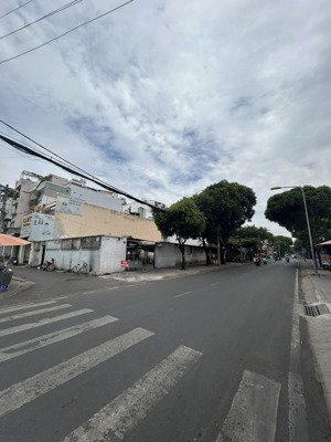 bán nhà 280m2 mặt tiền đường thống nhất phường thủ đức tp hồ chí minh