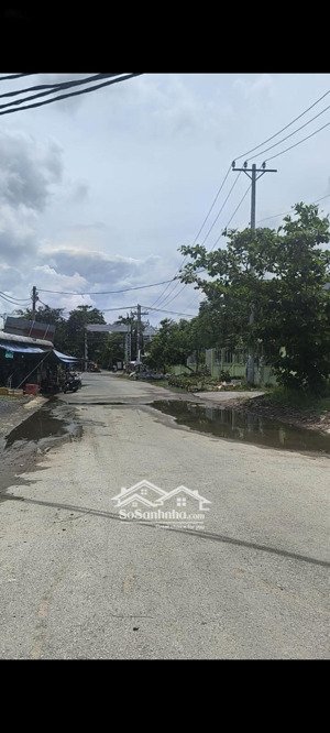 kho xưởng giá: 20 tỷ, dt: 922m2, thổ cư 600m2, có gpxd, đường 16m, vào 50m, lê văn lương, nhà bè