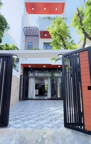 nhà 3 tầng cách aeon mall bình tân 7 phút.giá 935 triệu. cho thuê sẵn 21 tr/tháng. ngay chợ bờ ngựa