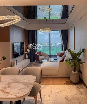 chuyên giỏ hàng cho thuê căn 2 phòng ngủ- view sông- đầy đủ nội thất- tòa sea jw marriott