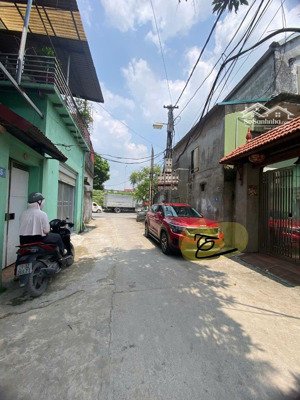 #yên_duyên #hoàng_mai / dân xây - 40m - 6.4 tỷ
- ô tô đỗ cổng như ảnh - giao thông thuận tiệ