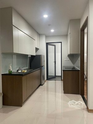 cho thuê cc tại rose town 79 ngọc hồi hoàng mai, 89m, 2pn, đồ cơ bản, 11,5tr