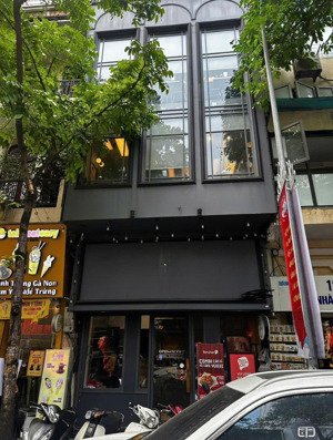 cho thuê nguyên căn hẻm xe hơi vip 165/68 phố nguyễn thái bình quận 1