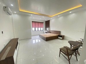 cho thuê nguyên căn 6 tầng tại văn cao nhà mới, có thang máy - 40tr/tháng