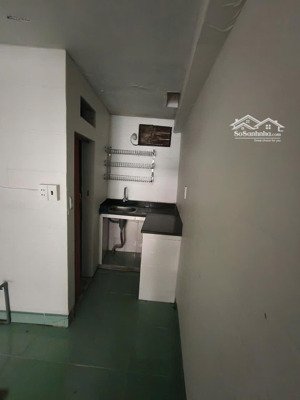 nhà nhỏ xinh sát đại học dân lập