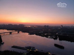 bán gấp căn hộ 3pn góc vinhomes ba son, 118.5m2, tầng cao, view sông trực diện, giá tốt nhất 29 tỷ