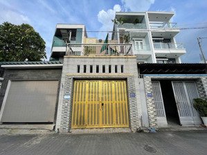 bán nhà 1 trệt 1 lầu gần sân vận động đông hòa, tp. dĩ an sổ hồng riêng diện tích :95m2 giá:5,399