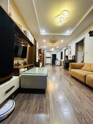 bán căn hộ chung cư 103,7m2, 3pn2vs tại vinaconex 2 hoàng mai hn, full nội thất, giá 7,5 tỷ vnd