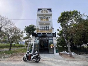 bán nhà phố cao cấp 5x18m phường phú mỹ, quận 7 1 trệt 3 lầu, thang máy, full nội thất luxury