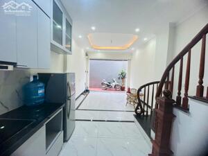 Bá,n Nhà Lai Xá - Hoài Đức, 30m2*5Tầng, 3PN Đủ Công Năng, Tặng Nội Thất Chỉ 50m Ra Ôtô Đỗ.