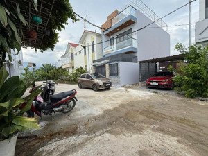 bán lô đất vuông vức bằng phẳng dt 75,9m2 ngay canh kđt mỹ gia, đường hiện trạng 8m, kdc hiện hữu