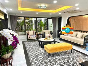 tứ liên - tây hồ 90m2 x 5 tầng - giá 35 tỷ, gara ô tô, thang máy, kinh doanh.