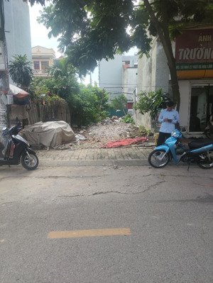 bán đất trung tâm mặt phố hoa lâm long biên dt 48.8m2 mt 5m 16.5tỷ kinh doanh sầm uất ngày đêm