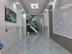 bán nhà gấp đường tân kỳ tân quý, 3.05mx12m, 1 lửng, 1 lầu, nhà đẹp, giá 4.38 tỷ ( bớt lộc), hẻm 3m