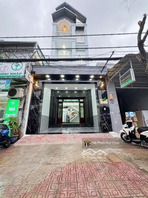 nhà mặt tiền giá trong hẻm chỉ 11 tỷ 800