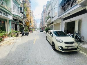 bánnhà lý thường kiệt 50m2, 4tầng, mặt tiền 4.7m2, nhỉnh 17ty 3 oto tránh kinhdoanh lhcc 